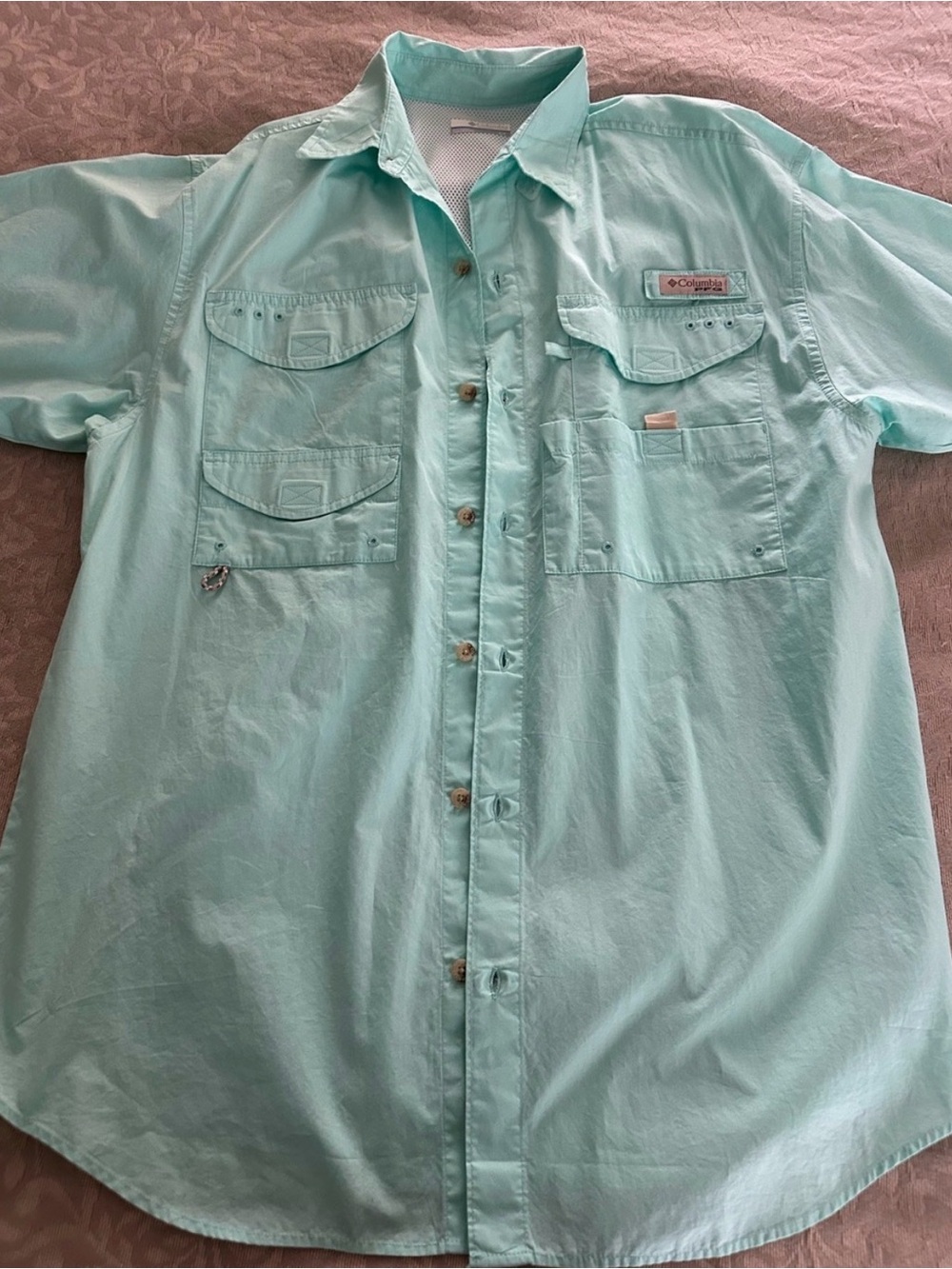 Columbia PFG Men's Small
Mint Green Short Sleeve
Fishing Shirt Button Down